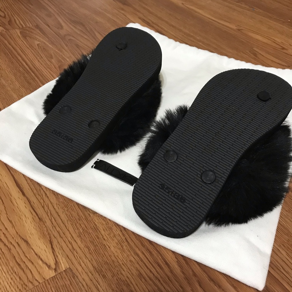 NWT Alexis Fur Thong Sandals Sz. 35/36 - Picture 5 of 7